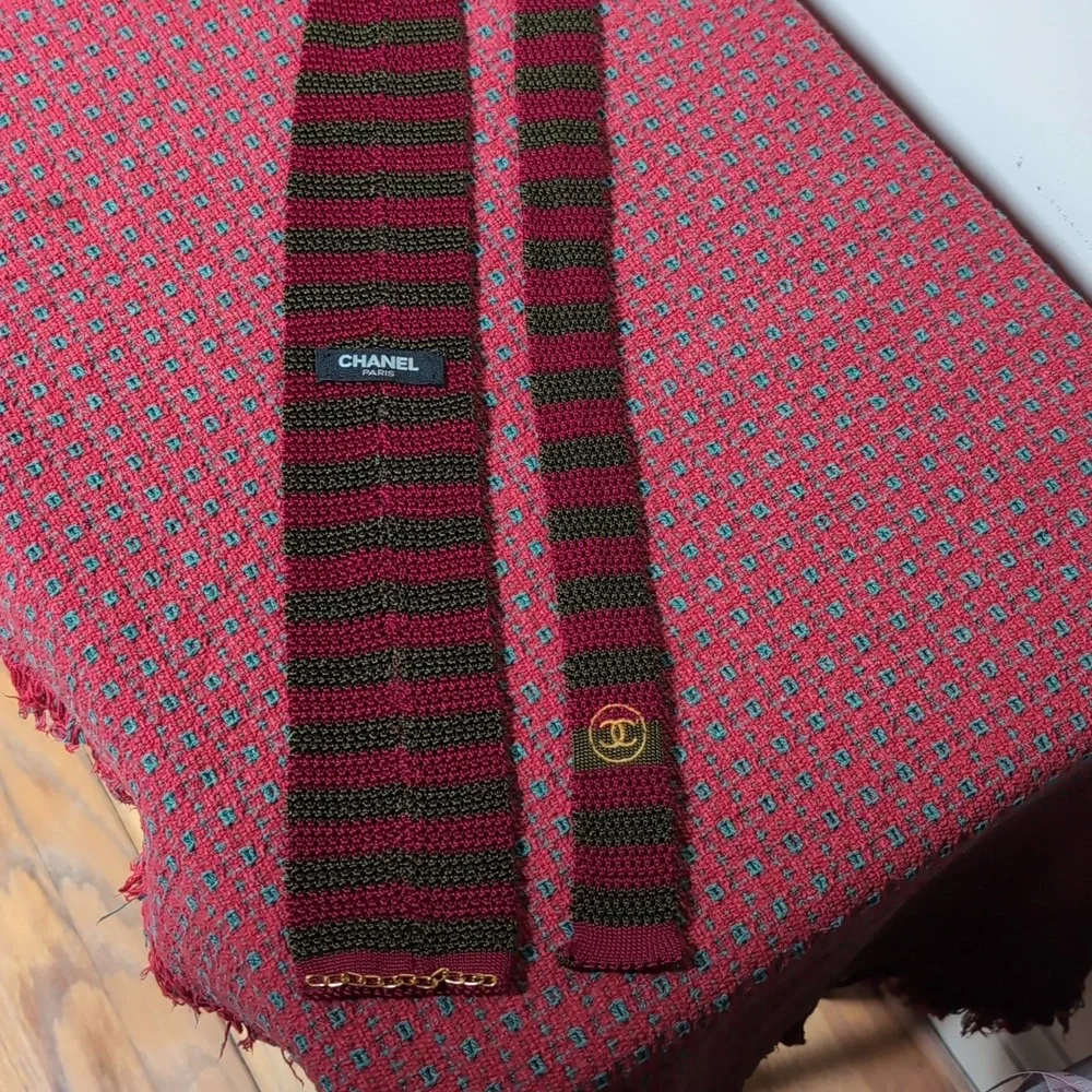 Chanel - Picture 3 of 5